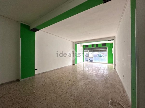 locale commerciale in vendita a Lecce in zona Centro Città