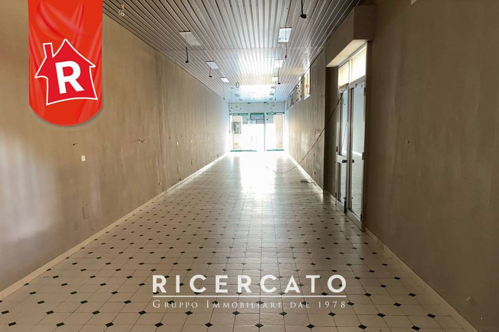 negozio in vendita a Lecce in zona Borgo Pace