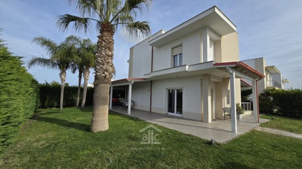 casa indipendente in vendita a Lecce in zona Rudiae