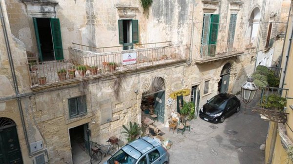 casa indipendente in vendita a Lecce in zona Centro Città