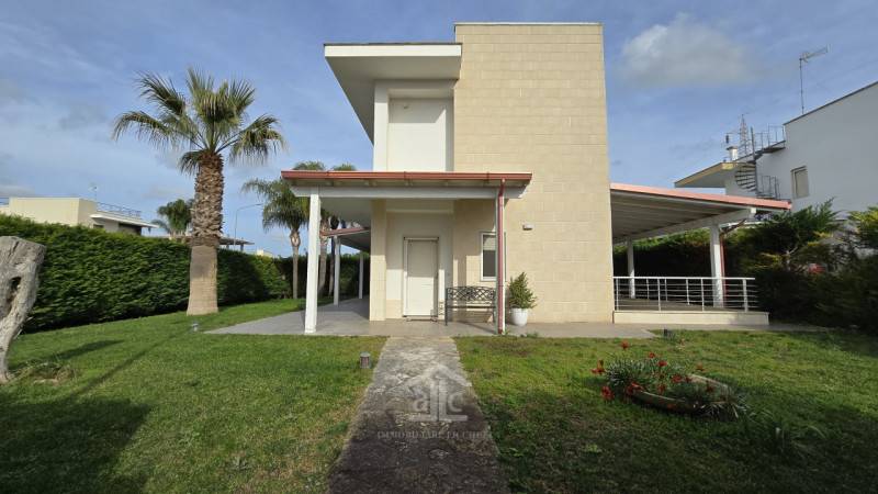 casa indipendente in vendita a Lecce