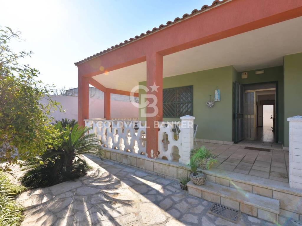 casa indipendente in vendita a Lecce in zona Torre Rinalda