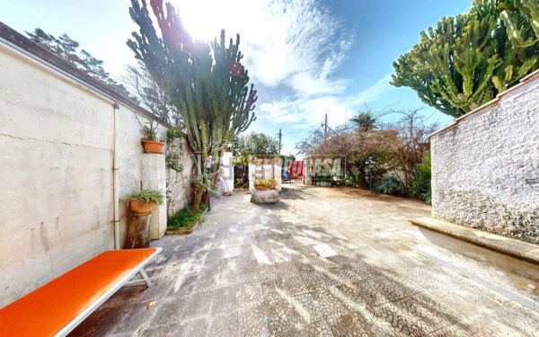 casa indipendente in vendita a Lecce in zona Torre Chianca