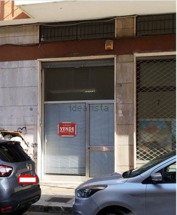 locale commerciale in vendita a Lecce