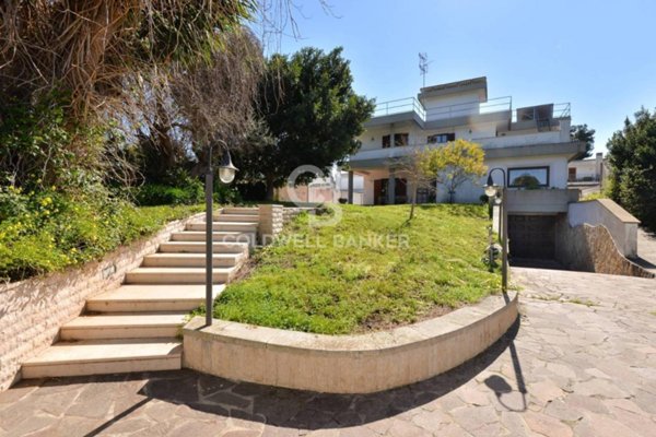 casa indipendente in vendita a Lecce in zona Partigiani