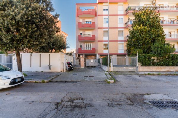 appartamento in vendita a Lecce in zona Partigiani