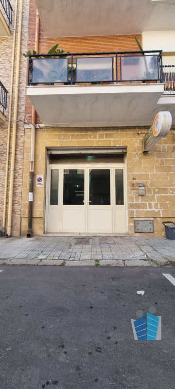 negozio in vendita a Lecce in zona Centro Città