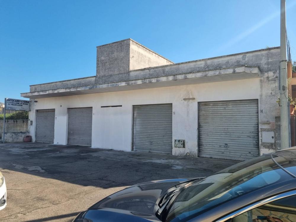 casa indipendente in vendita a Lecce in zona Leuca