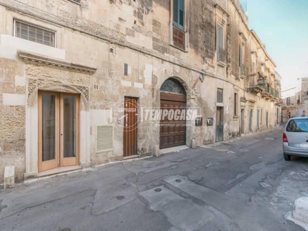 casa indipendente in vendita a Lecce in zona Centro Città