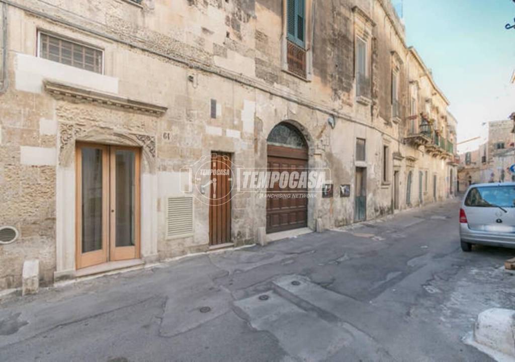 casa indipendente in vendita a Lecce in zona Centro Città