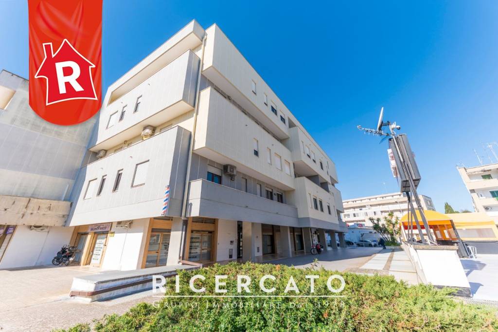 ufficio in vendita a Lecce in zona Ariosto