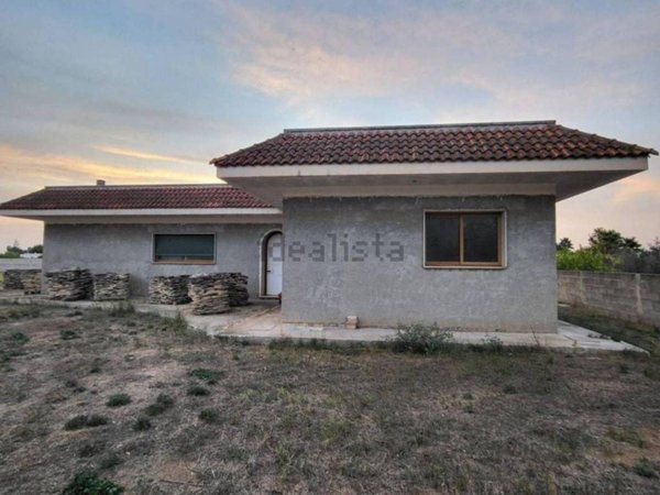 casa indipendente in vendita a Lecce in zona Frigole