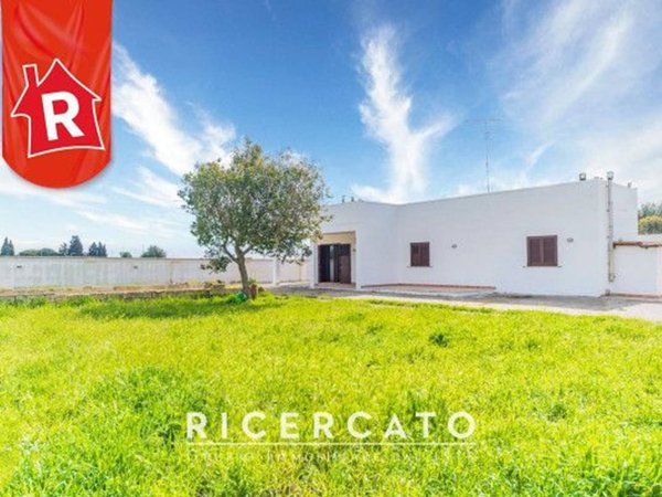 casa indipendente in vendita a Lecce in zona Frigole