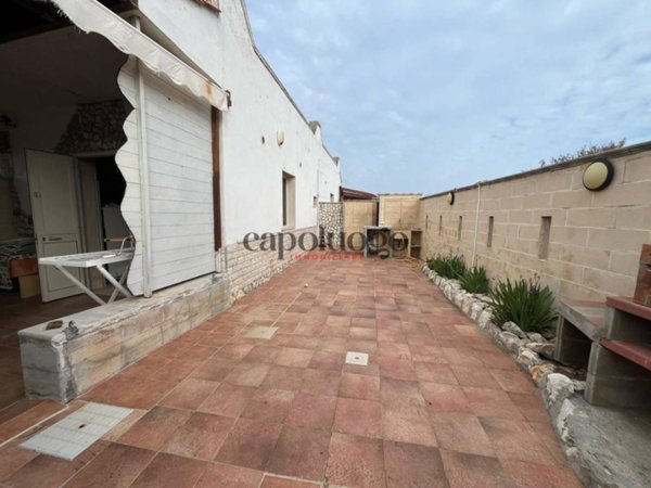casa indipendente in vendita a Lecce in zona Torre Rinalda