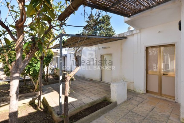 casa indipendente in vendita a Lecce in zona Frigole