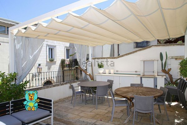 casa indipendente in vendita a Lecce in zona Centro Città
