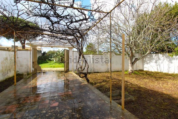 casa indipendente in vendita a Lecce in zona Torre Chianca