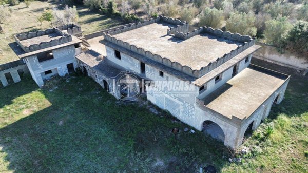 casa indipendente in vendita a Lecce in zona Casalabate