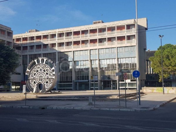 ufficio in vendita a Lecce in zona Centro Città