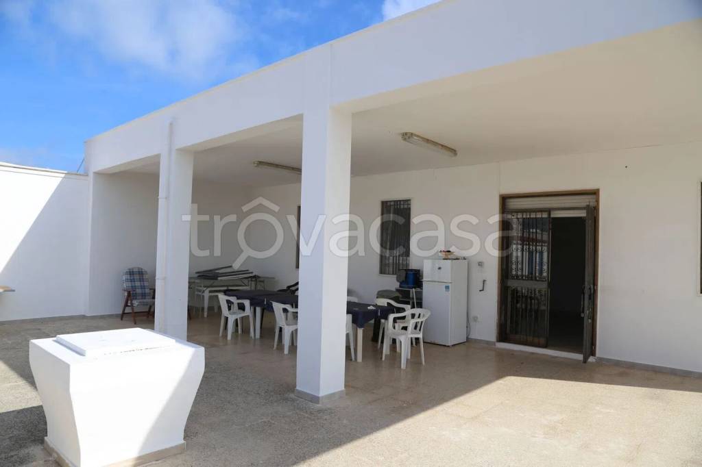 casa indipendente in vendita a Lecce in zona Torre Chianca