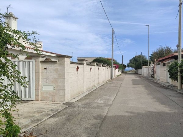 casa indipendente in vendita a Lecce in zona Torre Chianca