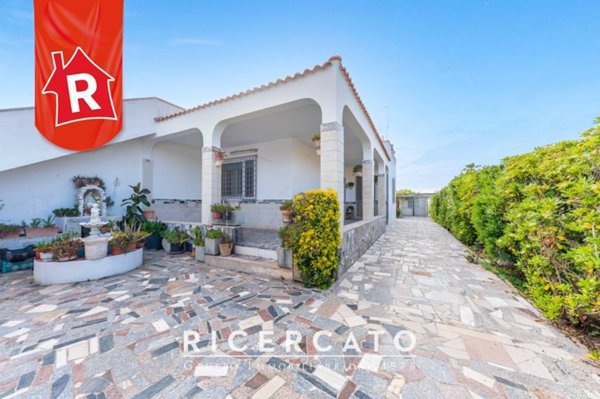 casa indipendente in vendita a Lecce in zona Torre Chianca