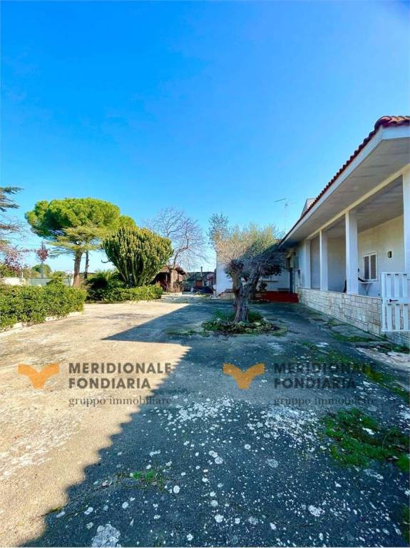 casa indipendente in vendita a Lecce in zona Partigiani