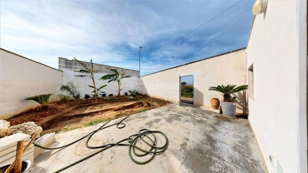 appartamento in vendita a Lecce in zona Casalabate