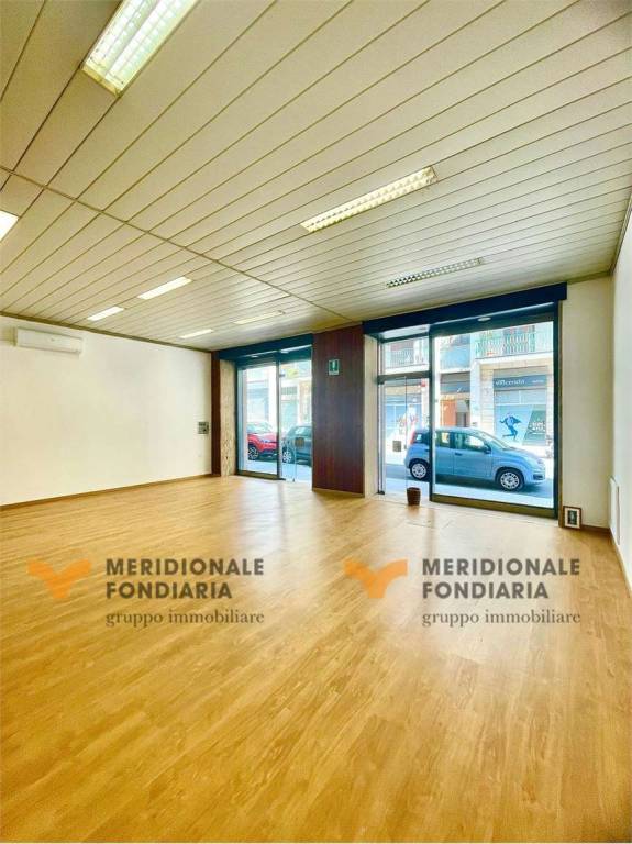 negozio in vendita a Lecce