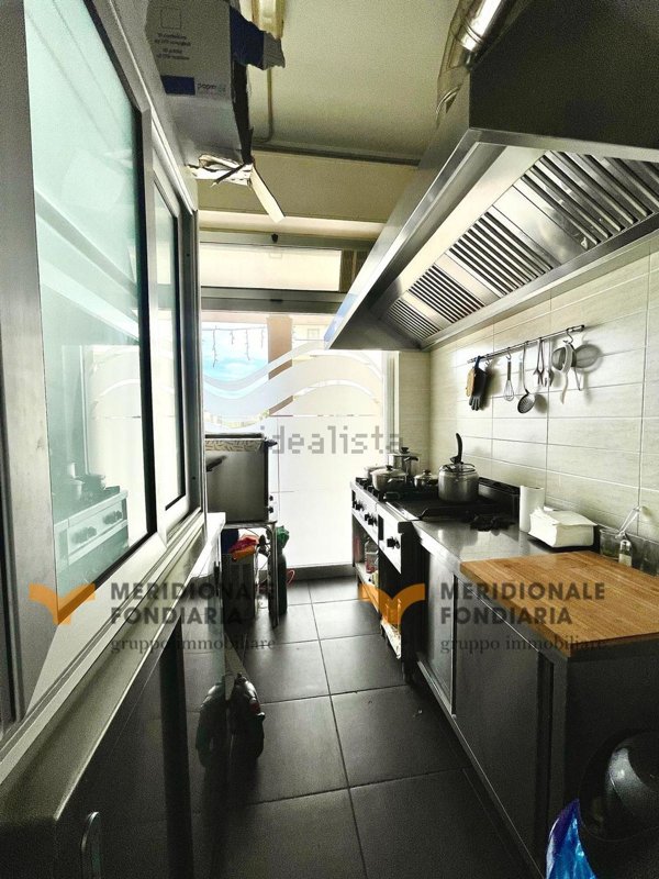 locale commerciale in vendita a Lecce