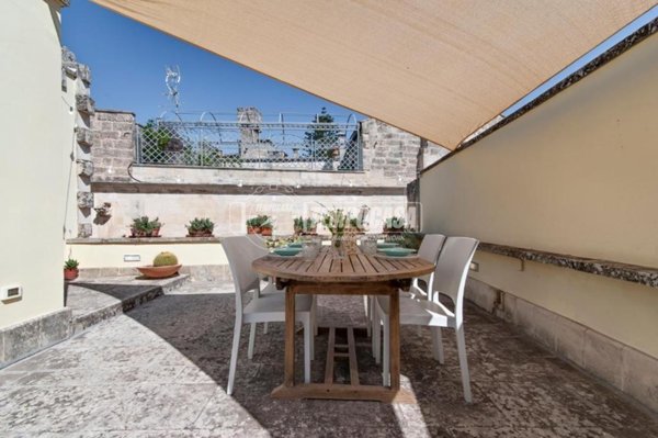 casa indipendente in vendita a Lecce in zona Centro Città
