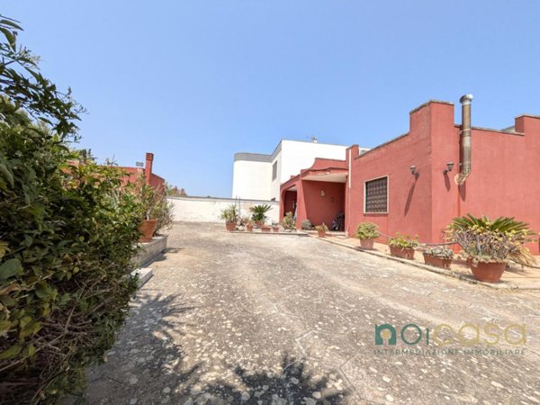 casa indipendente in vendita a Lecce in zona Santa Rosa