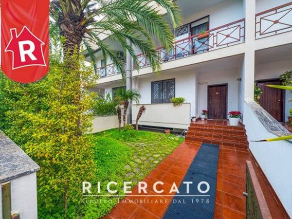 casa indipendente in vendita a Lecce in zona Centro Città