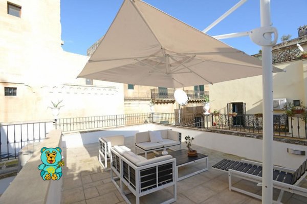 casa indipendente in vendita a Lecce in zona Centro Città
