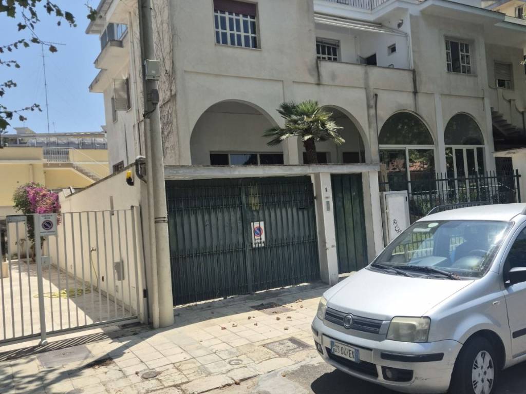 casa indipendente in vendita a Lecce in zona Mazzini