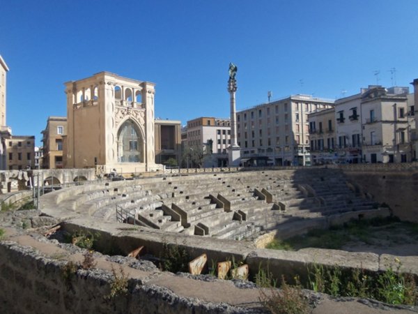 casa indipendente in vendita a Lecce in zona Centro Città