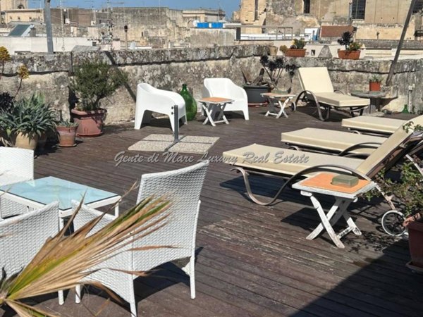 casa indipendente in vendita a Lecce in zona Centro Città