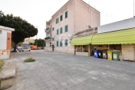 locale commerciale in vendita a Lecce in zona Santa Rosa