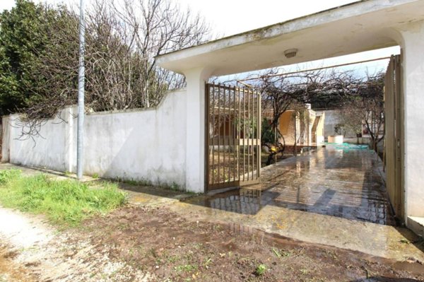 casa indipendente in vendita a Lecce in zona Torre Chianca