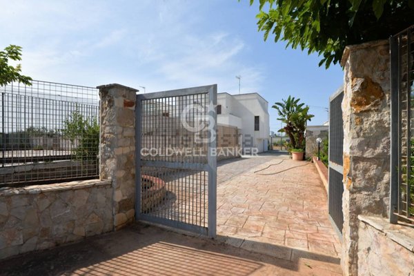 casa indipendente in vendita a Lecce in zona Torre Chianca