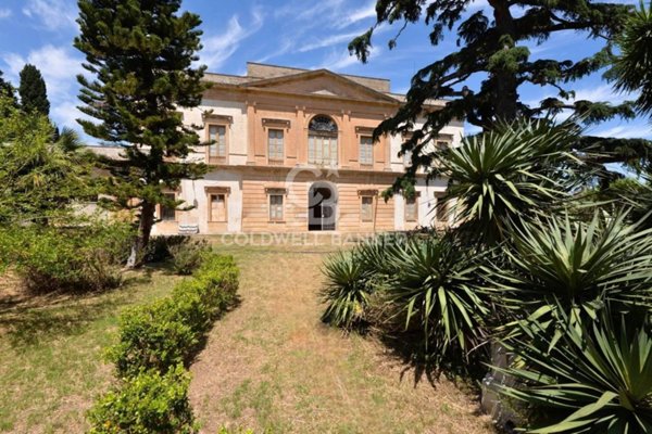 villa in vendita a Lecce in zona Rudiae