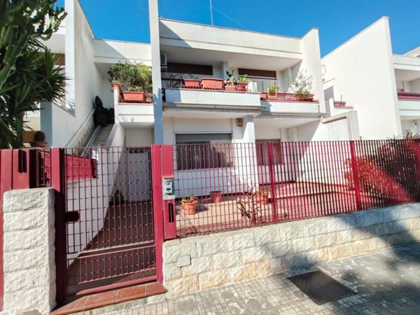 casa indipendente in vendita a Lecce in zona Partigiani
