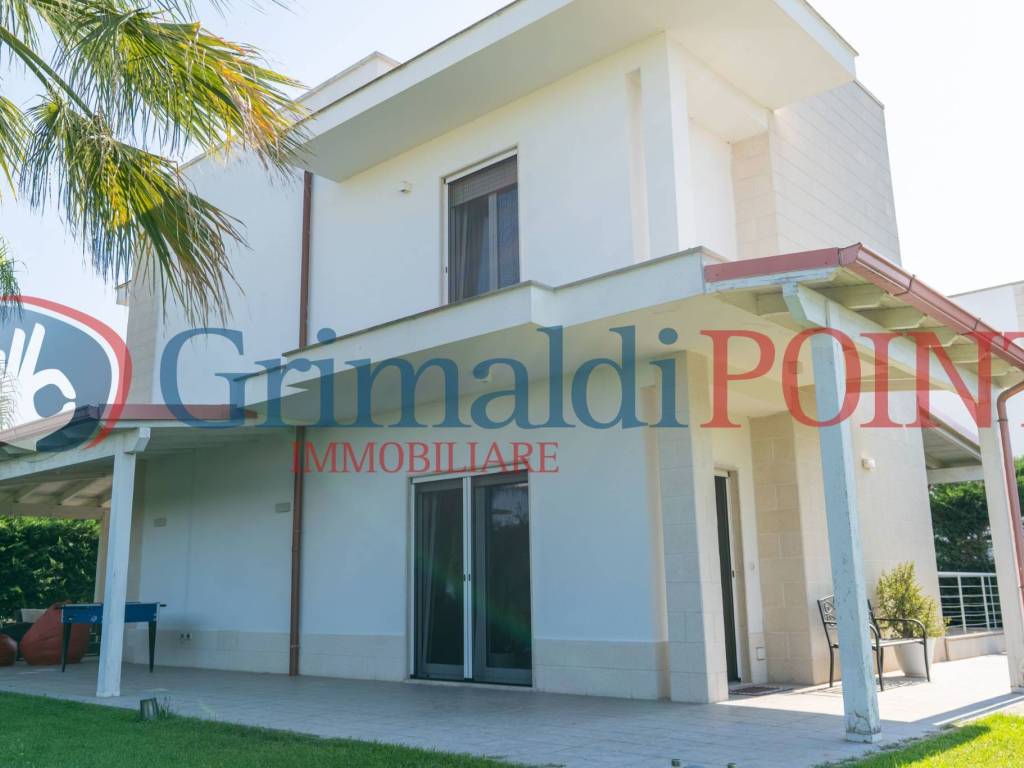 casa indipendente in vendita a Lecce in zona Rudiae