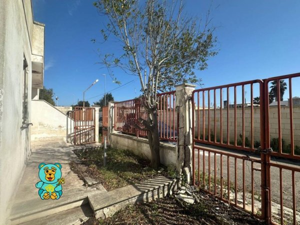 casa indipendente in vendita a Lecce in zona Torre Chianca