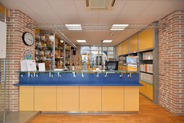 locale commerciale in vendita a Lecce
