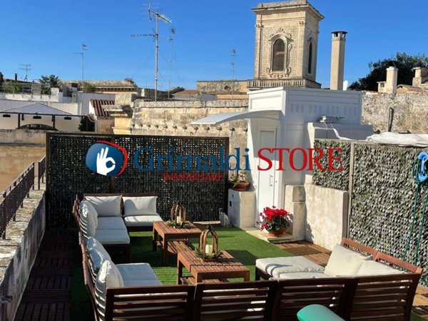 casa indipendente in vendita a Lecce in zona Centro Città