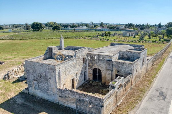 casale in vendita a Lecce