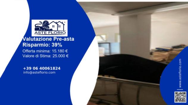 locale commerciale in vendita a Lecce