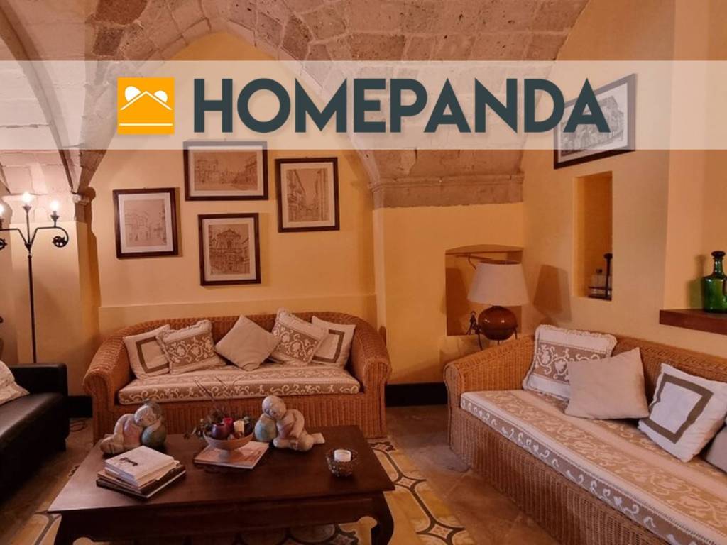 intera palazzina in vendita a Lecce in zona Centro Città