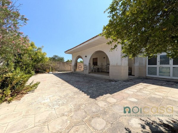 casa indipendente in vendita a Lecce in zona Torre Rinalda